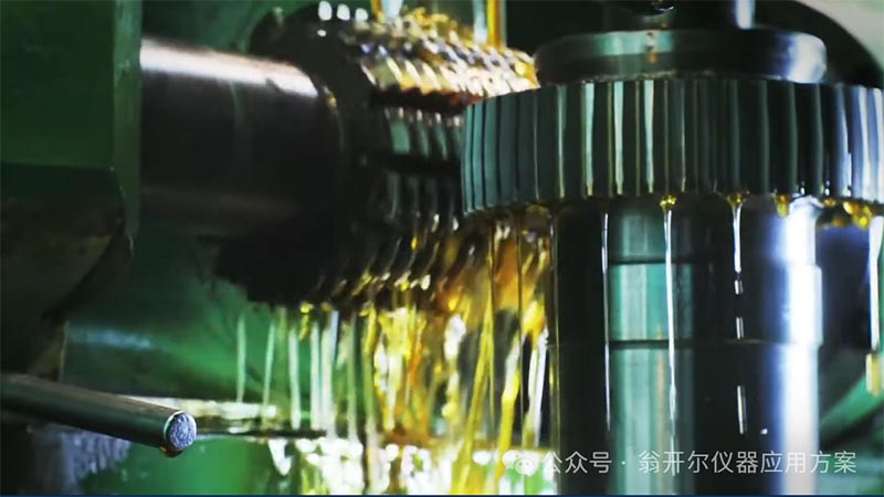 内胆金属表面极易残留